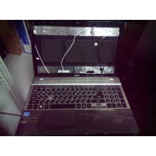 Корпус ноутбука Acer Aspire V3-571G два сломанных крепления болта у поддона