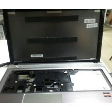 Корпус ноутбука Lenovo P585 сломано крепление левой петли